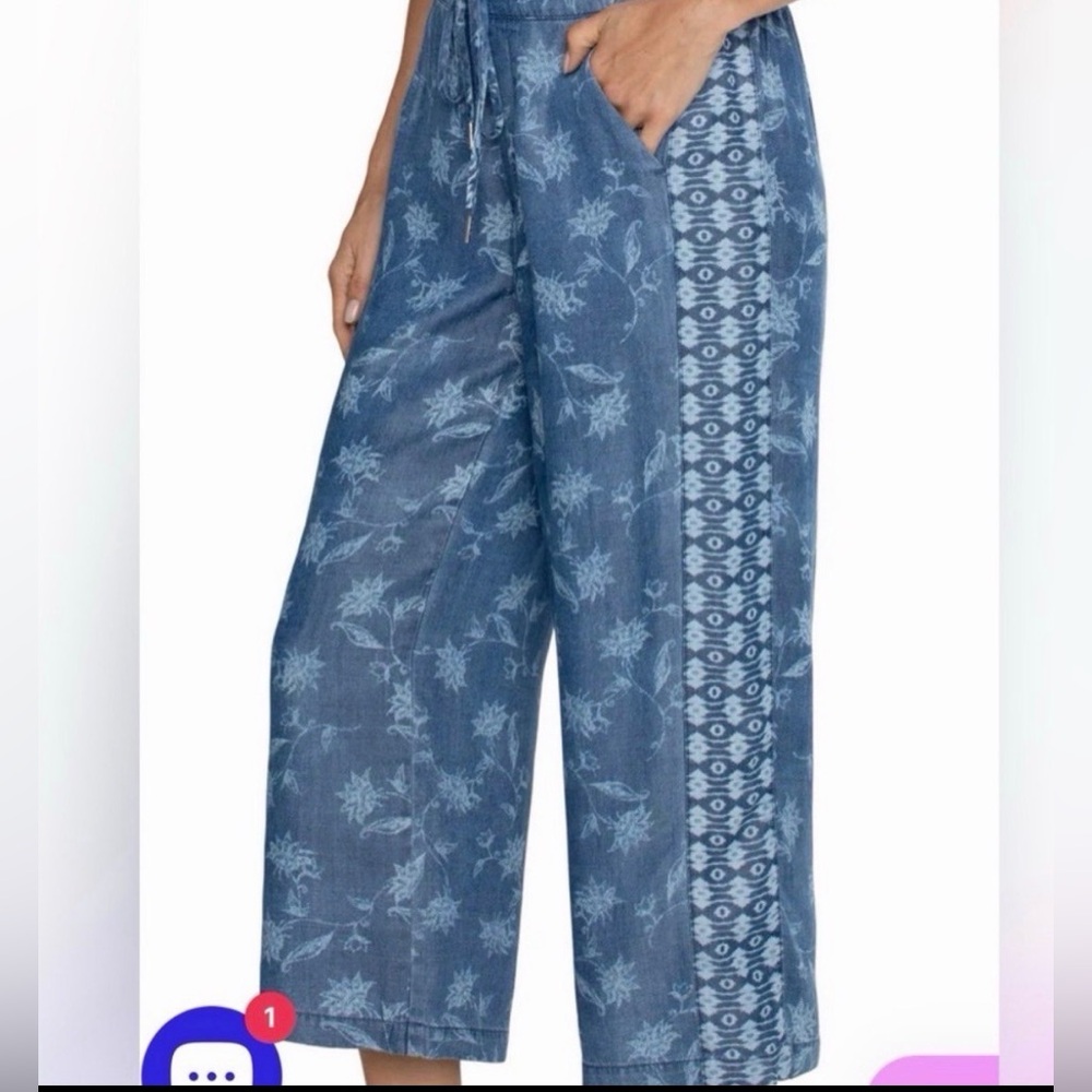 Liverpool Blue Floral Wide-Leg Cropped Pants - Picture 3 of 7
